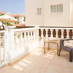 Jules Apartamento