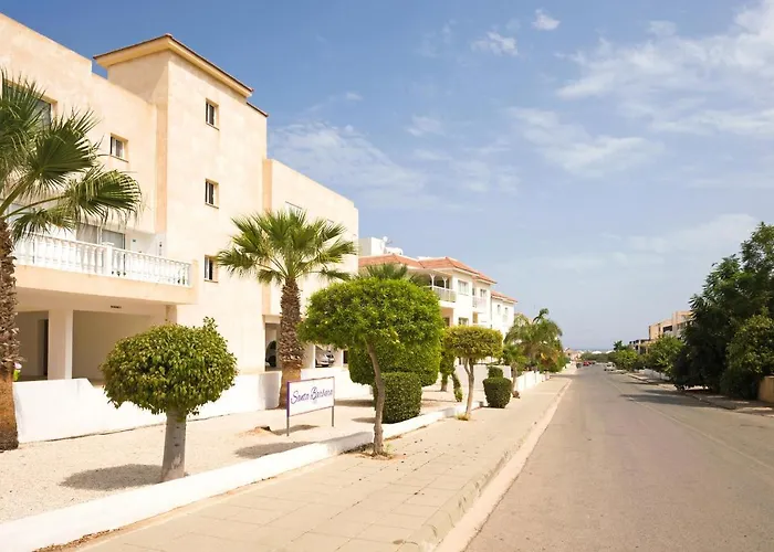 Lägenhet Jules Paralimni