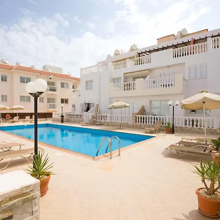 Jules * Paralimni