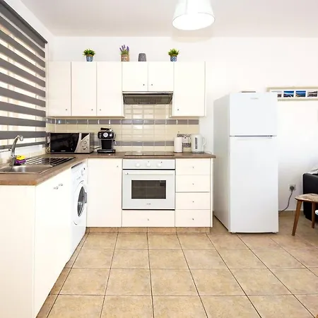 Jules Apartment *