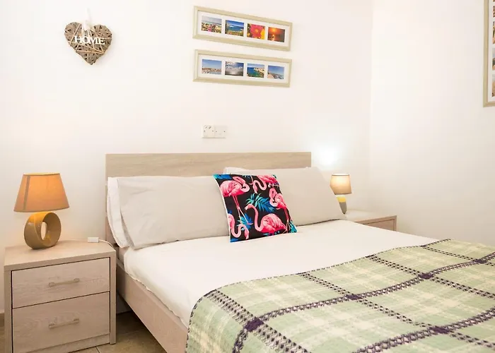 Jules Apartmán Paralimni