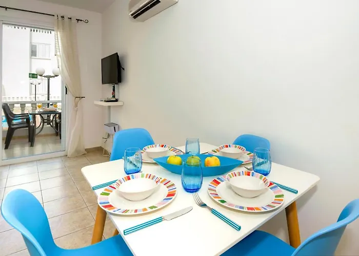 Jules Apartmán Paralimni