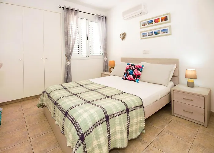 Apartment Jules Paralimni